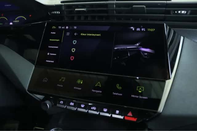Peugeot 308 (2023) thumbnail 25