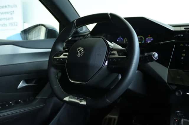 Peugeot 308 (2023) thumbnail 27