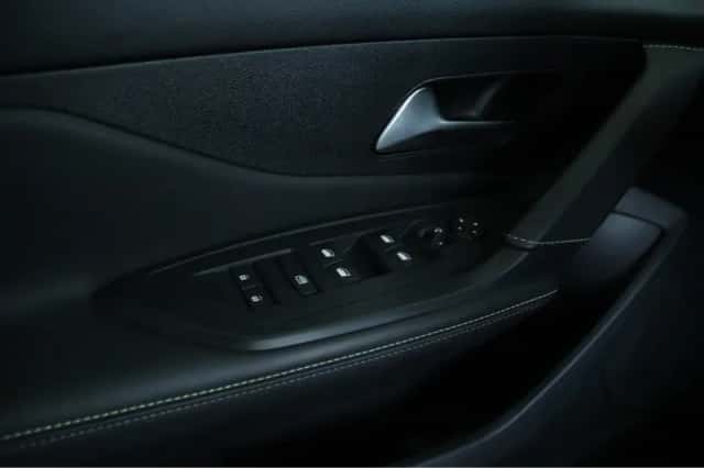 Peugeot 308 (2023) thumbnail 30