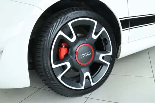 Fiat 500 (2018) thumbnail 5
