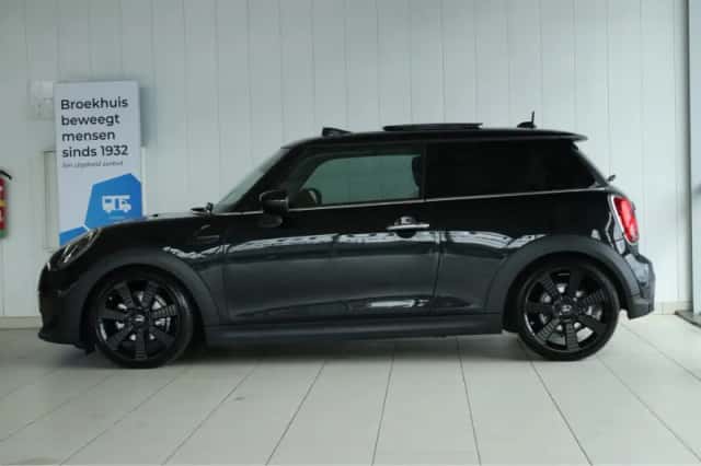 MINI Mini (2022) thumbnail 10
