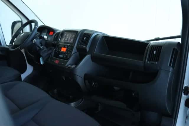 Opel Movano (2024) thumbnail 4