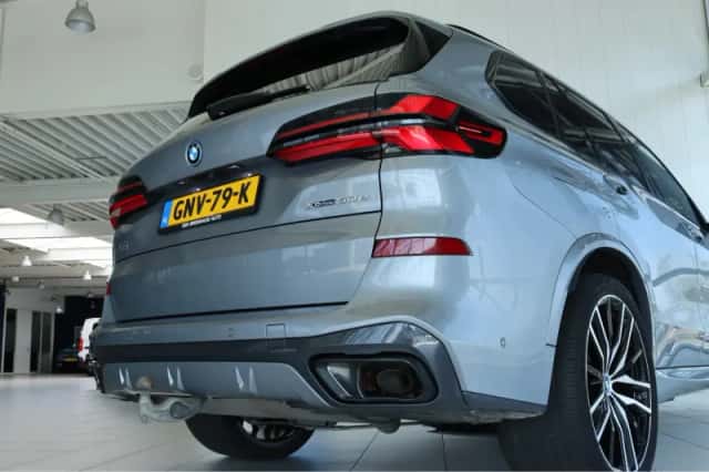BMW X5 (2024) thumbnail 16