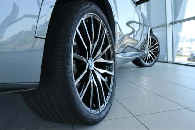 BMW X5 (2024) thumbnail 19