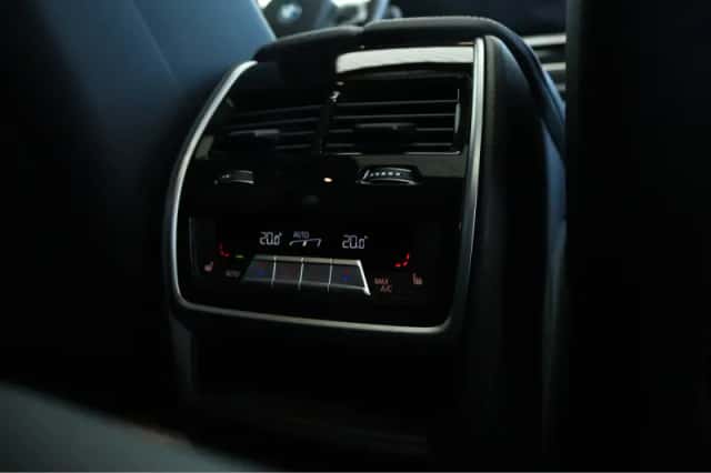 BMW X5 (2024) thumbnail 25