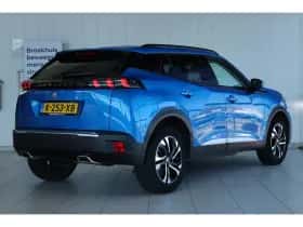 Peugeot 2008 (2021) thumbnail 2