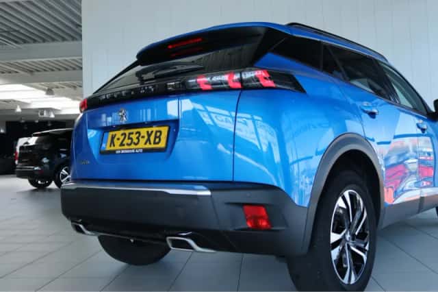 Peugeot 2008 (2021) thumbnail 13