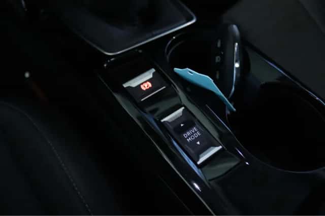 Peugeot 2008 (2021) thumbnail 20