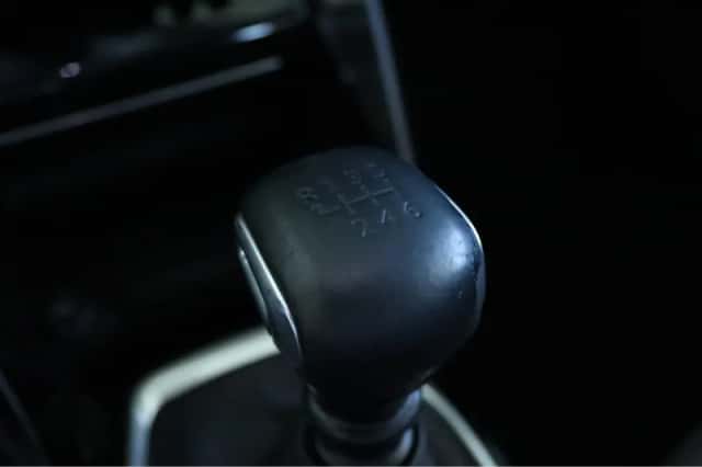Peugeot 2008 (2021) thumbnail 21