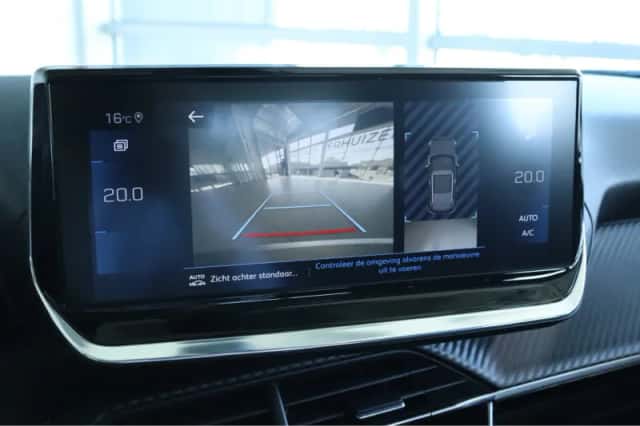 Peugeot 2008 (2021) thumbnail 30
