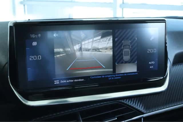 Peugeot 2008 (2021) thumbnail 38