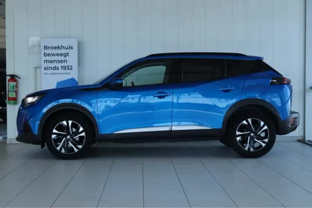 Peugeot 2008 (2021) thumbnail 10