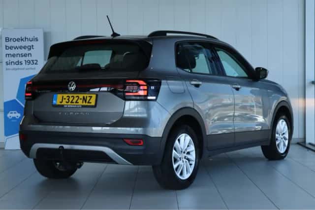 Volkswagen T-Cross (2020) thumbnail 2