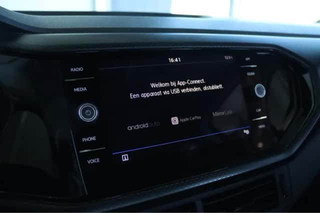 Volkswagen T-Cross (2020) thumbnail 24
