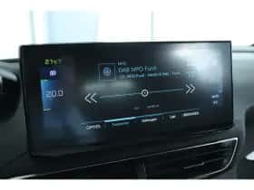 Peugeot 3008 (2023) thumbnail 24