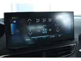 Peugeot 3008 (2023) thumbnail 25