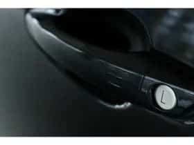 Peugeot 3008 (2023) thumbnail 10
