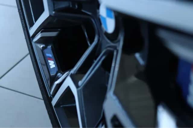 BMW i4 (2025) thumbnail 11