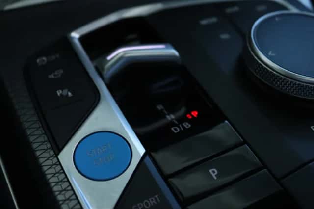 BMW i4 (2025) thumbnail 35