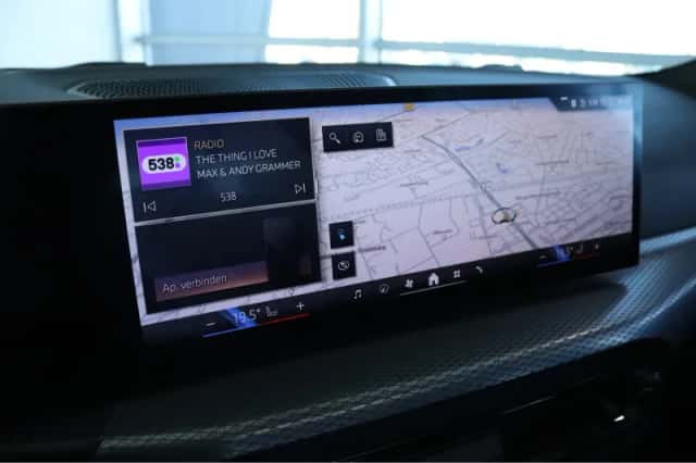 BMW i4 (2025) thumbnail 38