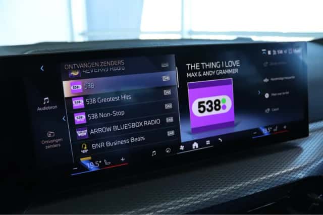 BMW i4 (2025) thumbnail 40