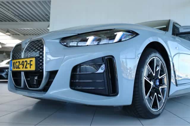 BMW i4 (2025) thumbnail 5
