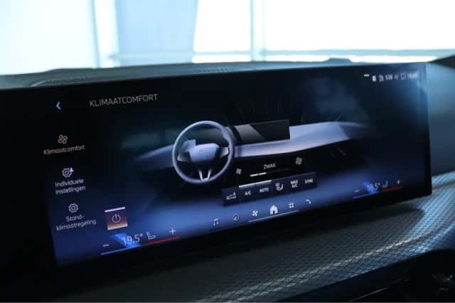 BMW i4 (2025) thumbnail 41
