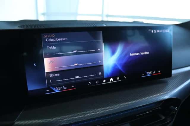 BMW i4 (2025) thumbnail 44