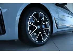 BMW i4 (2025) thumbnail 9