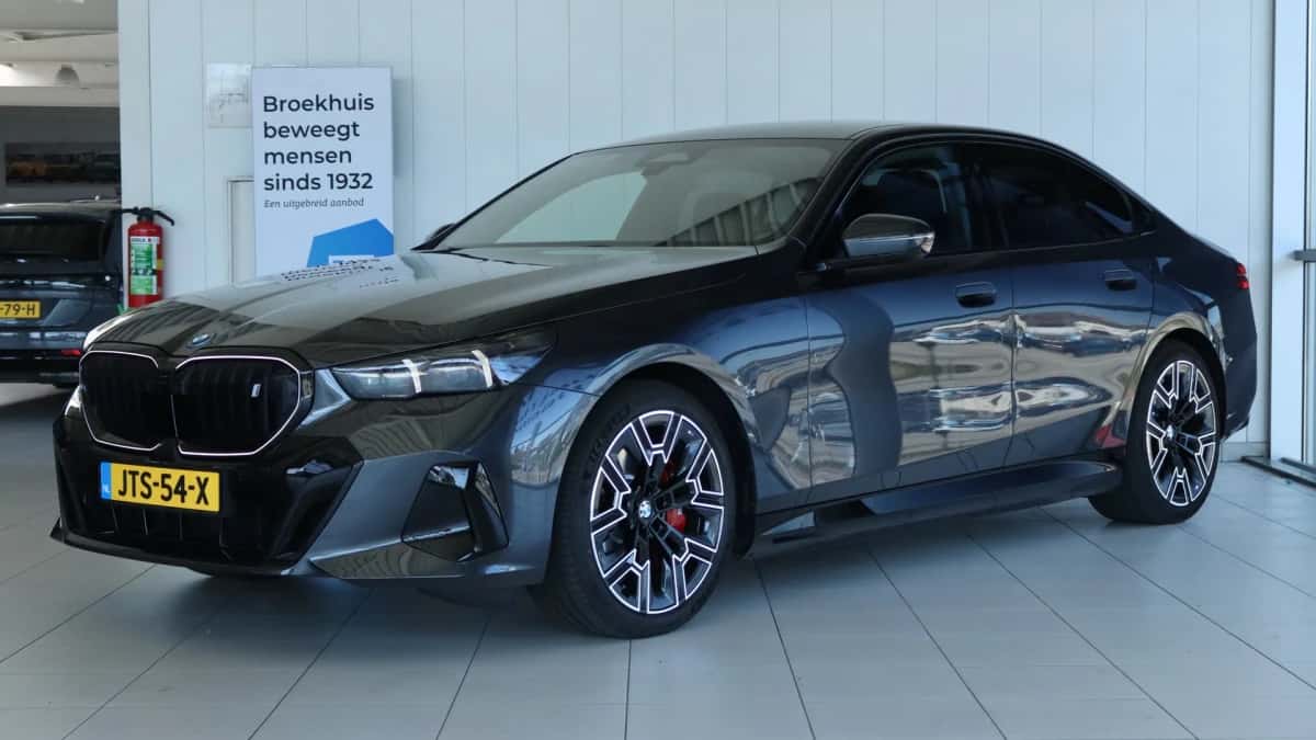 BMW i5 (2026) — foto 1