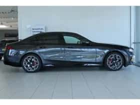 BMW i5 (2026) thumbnail 16