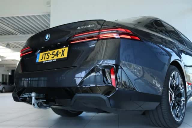 BMW i5 (2026) thumbnail 17