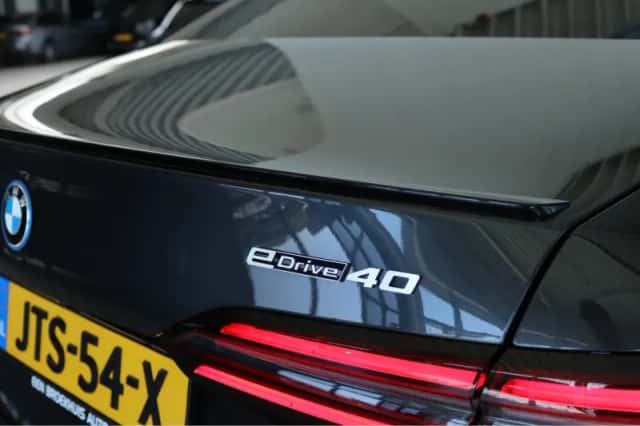 BMW i5 (2026) thumbnail 18