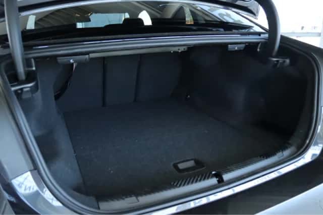 BMW i5 (2026) thumbnail 22