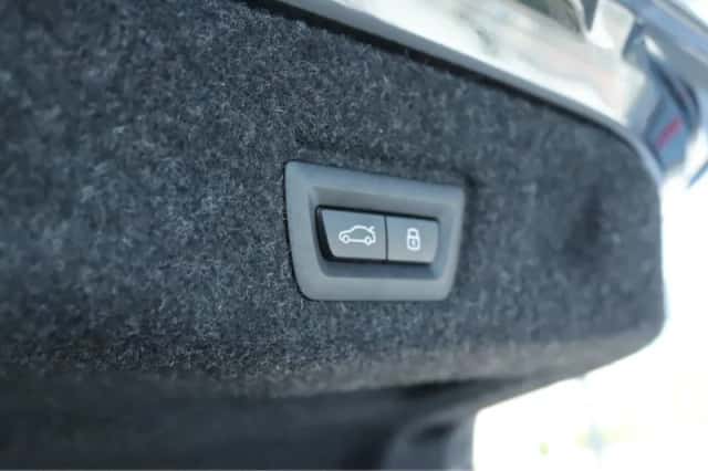 BMW i5 (2026) thumbnail 23