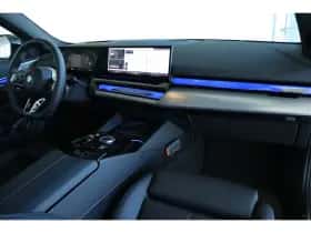 BMW i5 (2026) thumbnail 4
