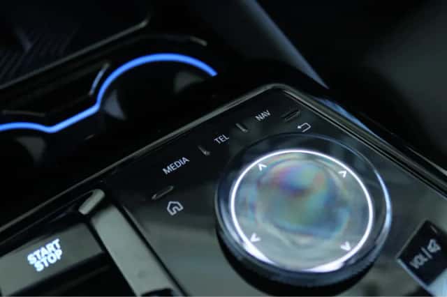BMW i5 (2026) thumbnail 35
