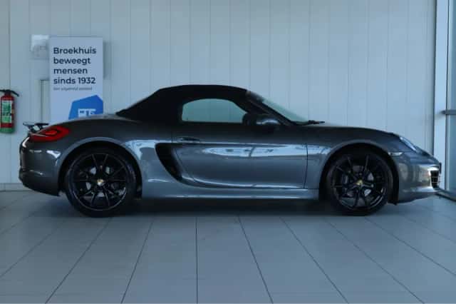 Porsche Boxster (2015) thumbnail 14