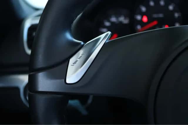 Porsche Boxster (2015) thumbnail 36