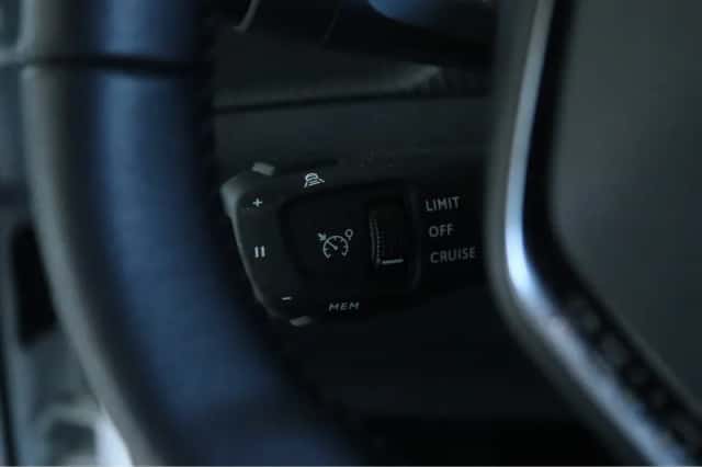 Peugeot e-2008 (2021) thumbnail 32