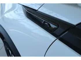 Peugeot e-2008 (2021) thumbnail 8