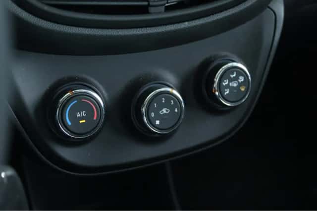 Opel Karl (2019) thumbnail 13