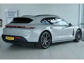 Porsche Taycan (2022) thumbnail 2