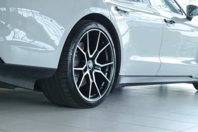 Porsche Taycan (2022) thumbnail 13