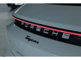 Porsche Taycan (2022) thumbnail 15