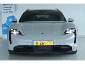 Porsche Taycan (2022) thumbnail 10