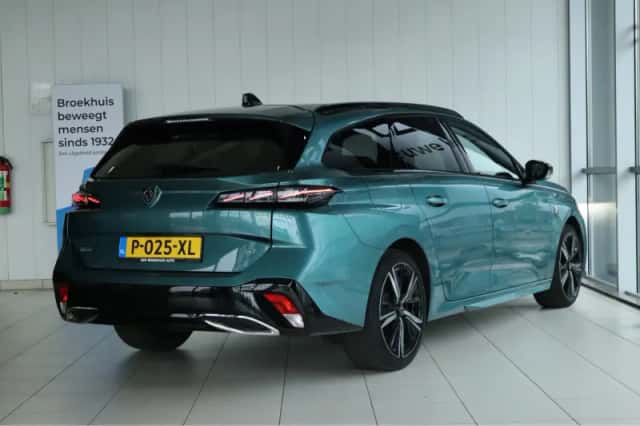 Peugeot 308 (2022) thumbnail 2