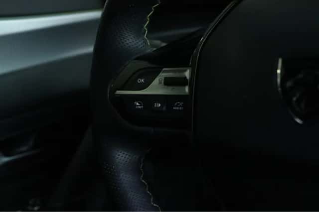 Peugeot 308 (2022) thumbnail 25