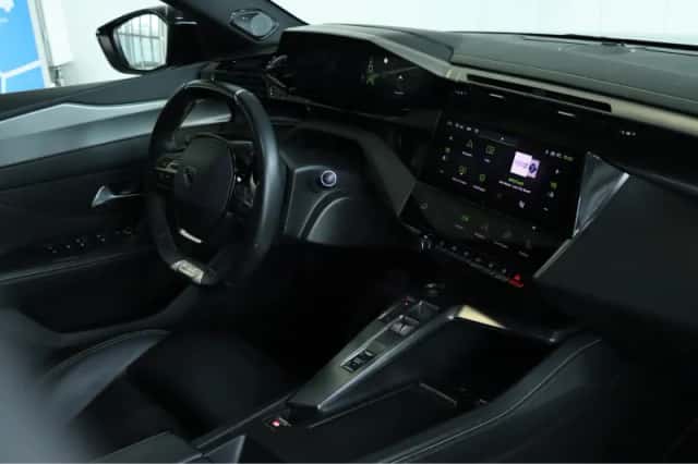 Peugeot 308 (2022) thumbnail 4