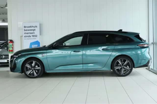 Peugeot 308 (2022) thumbnail 9